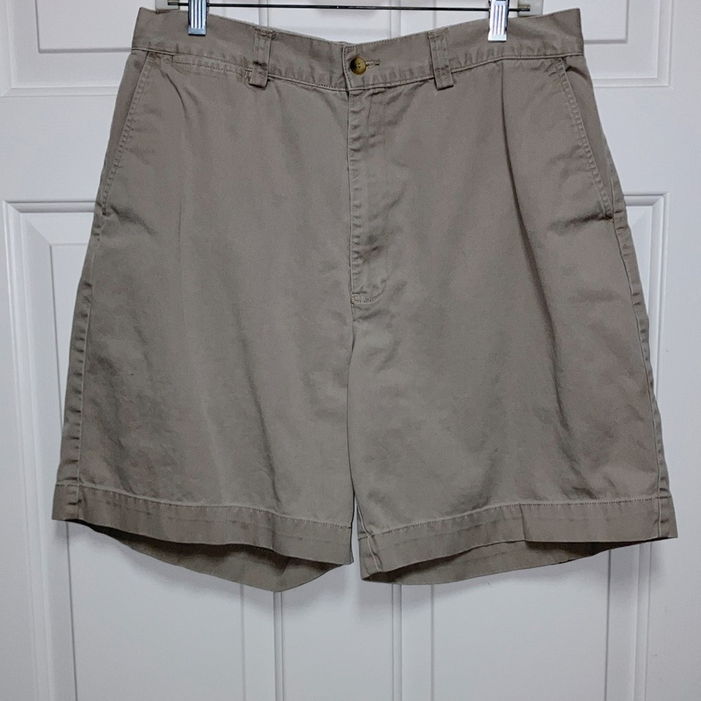 Polo by Ralph Lauren Tan Flat Front Philip Short Size 35 Inseam 7”